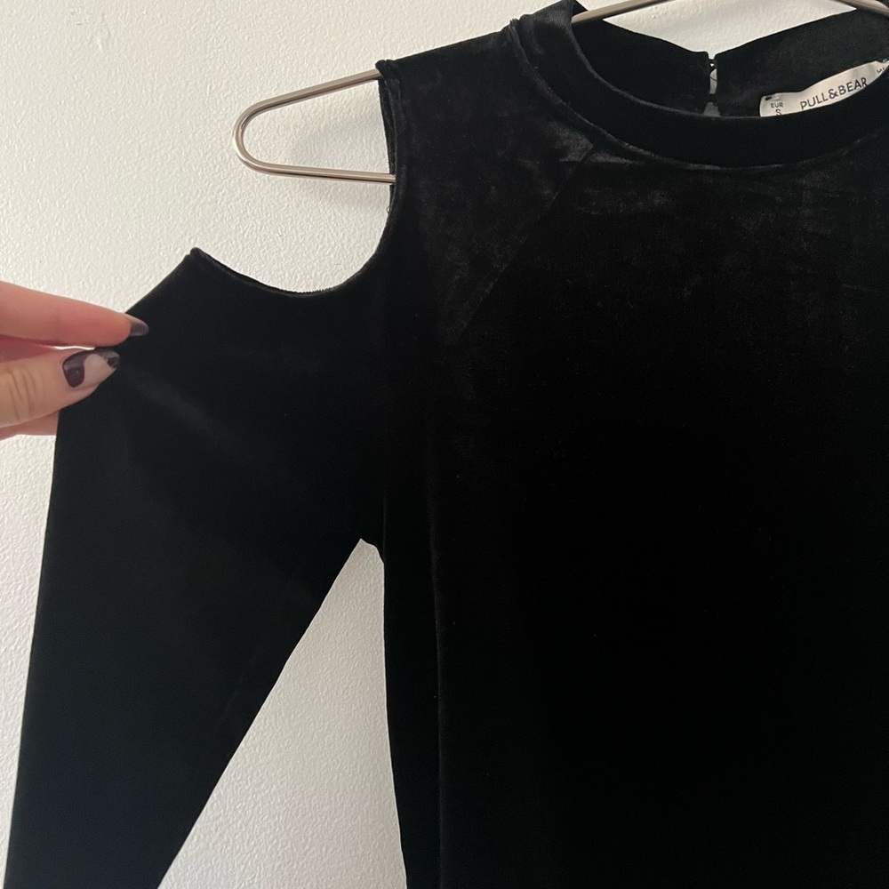 Pull&Bear black velvet open-shoulder mock neck body